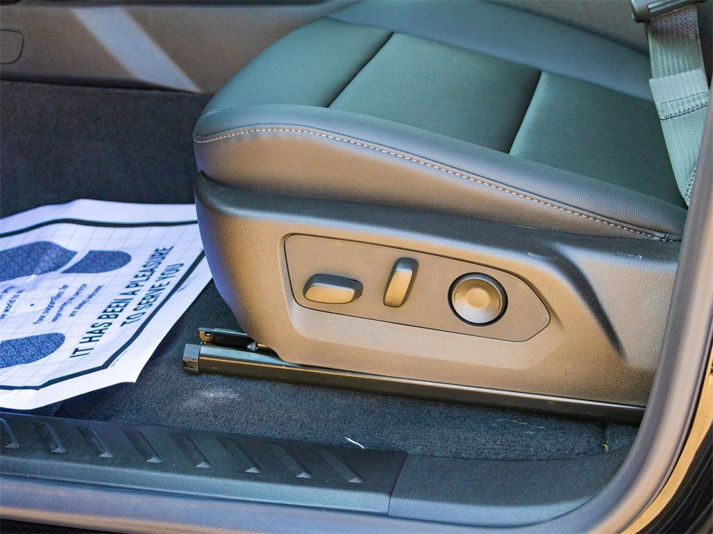 New 2026 Chevrolet Colorado LT w/ LT Convenience Package image 19