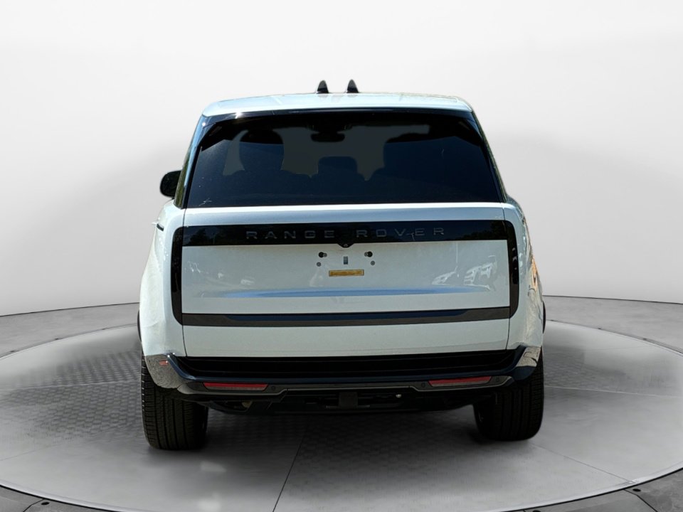 Used 2024 Land Rover Range Rover SE AWD/4WD image 6
