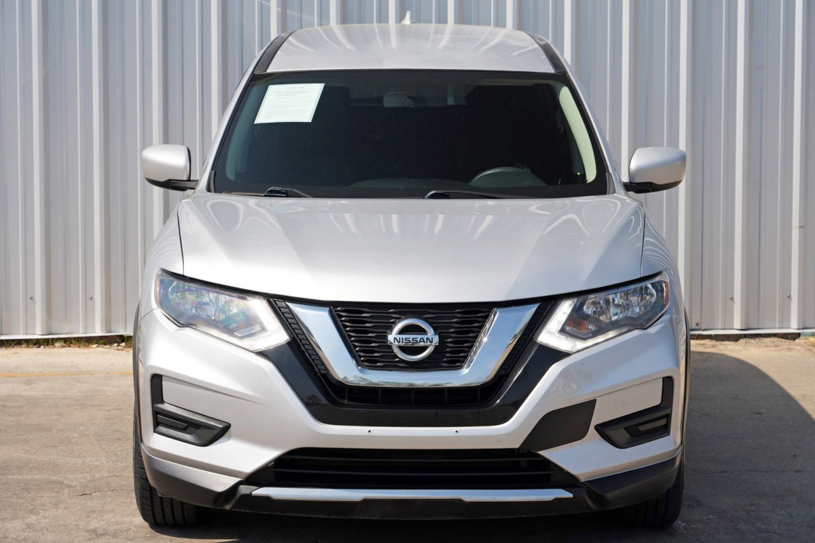 Used 2017 Nissan Rogue S image 39