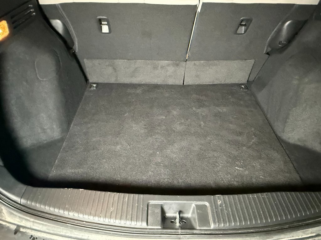 Used 2018 Honda HR-V LX image 18