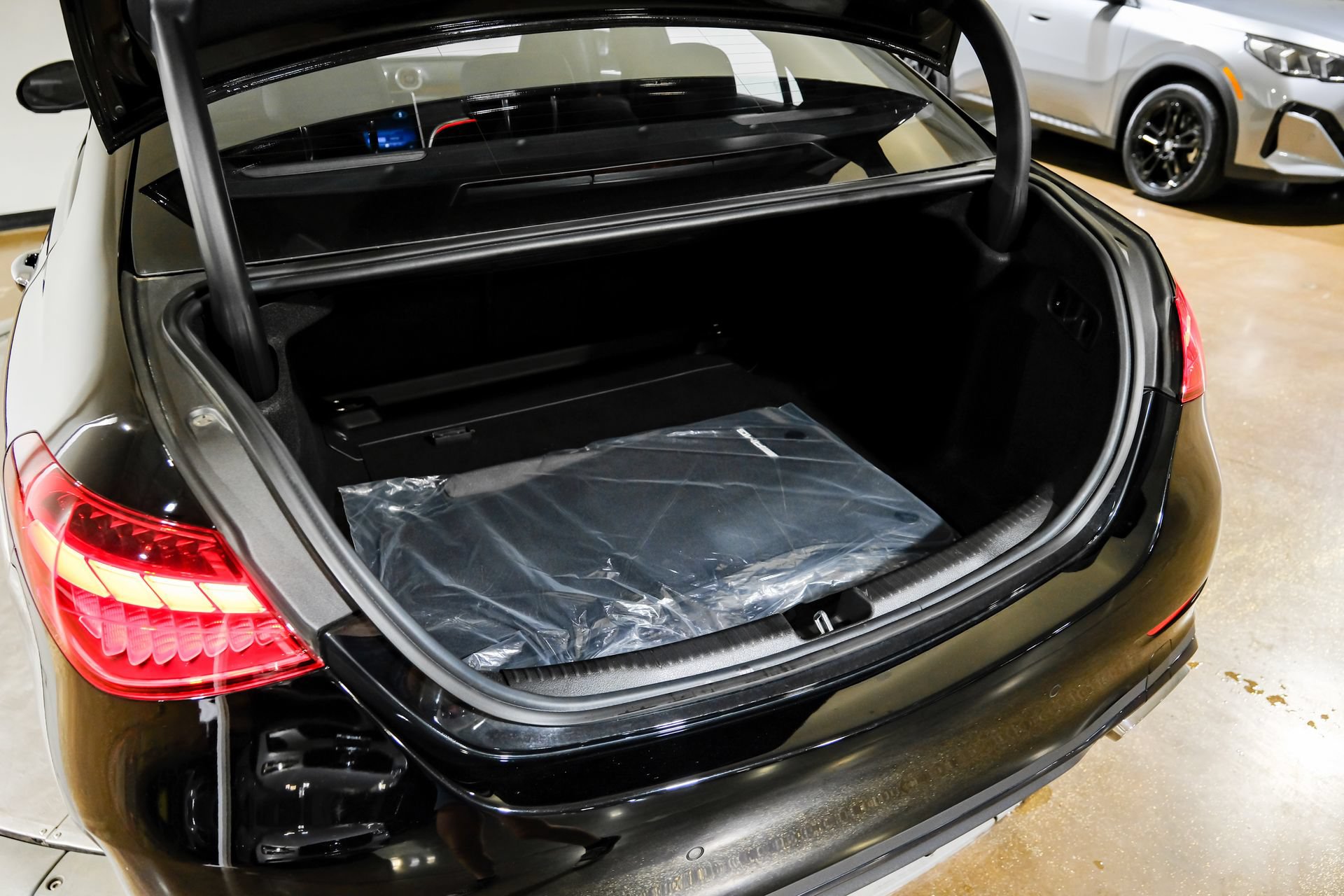 Used 2025 Mercedes-Benz C 300 4MATIC Sedan w/ AMG Line w/ Night Package image 62