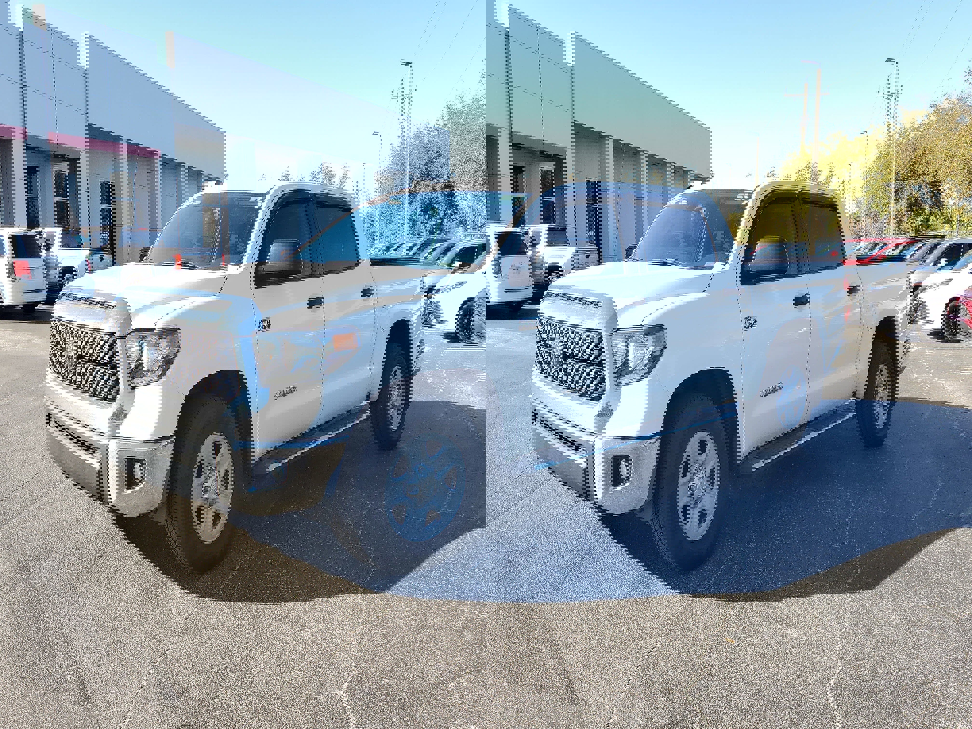 Used 2018 Toyota Tundra SR5 w/ SR5 Upgrade Package image 8