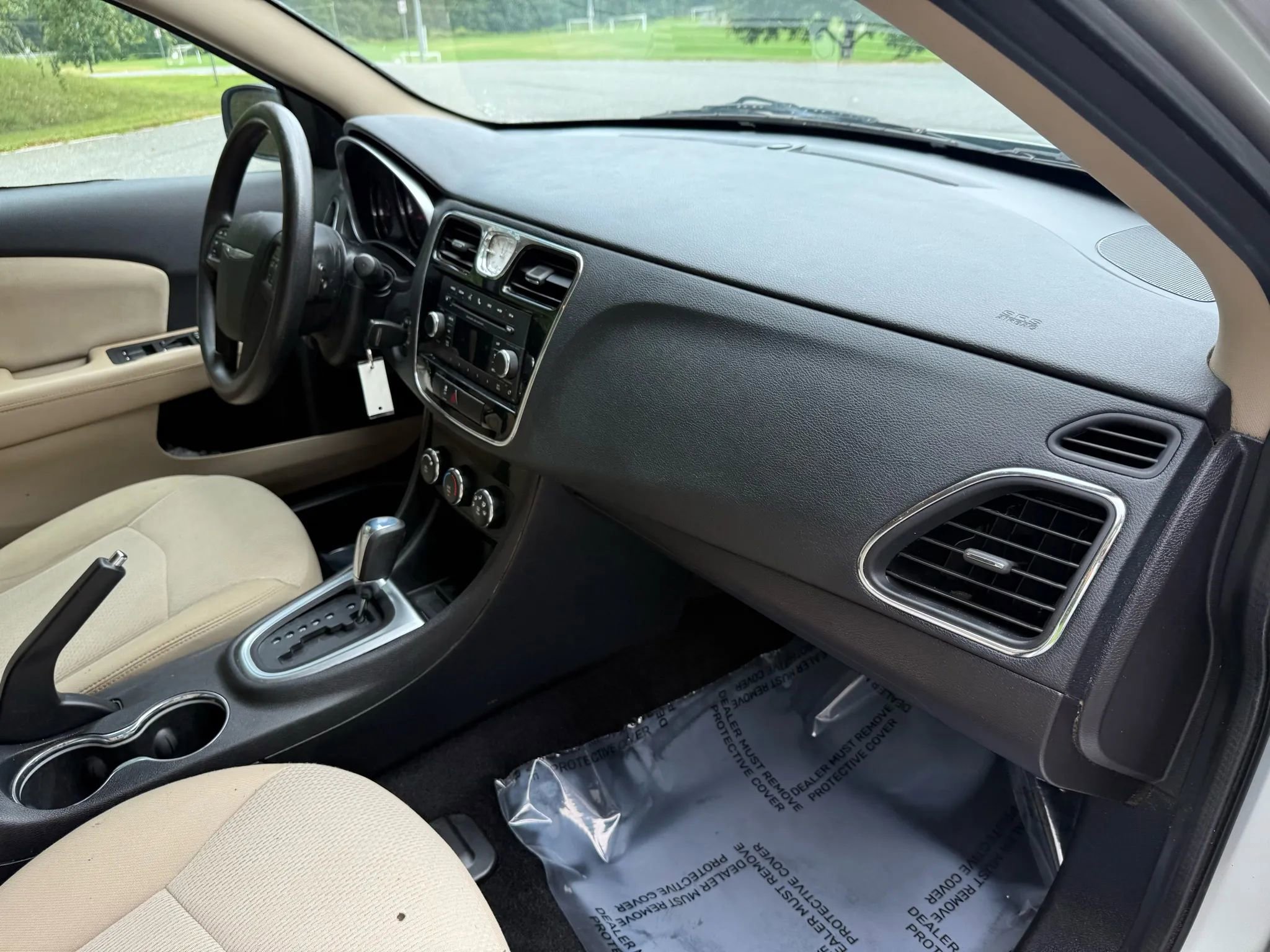 Used 2012 Chrysler 200 LX image 17