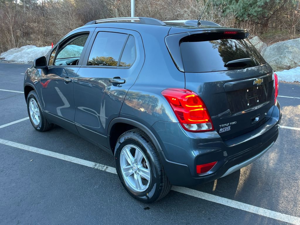 Used 2022 Chevrolet Trax LT w/ LT Convenience Package image 3