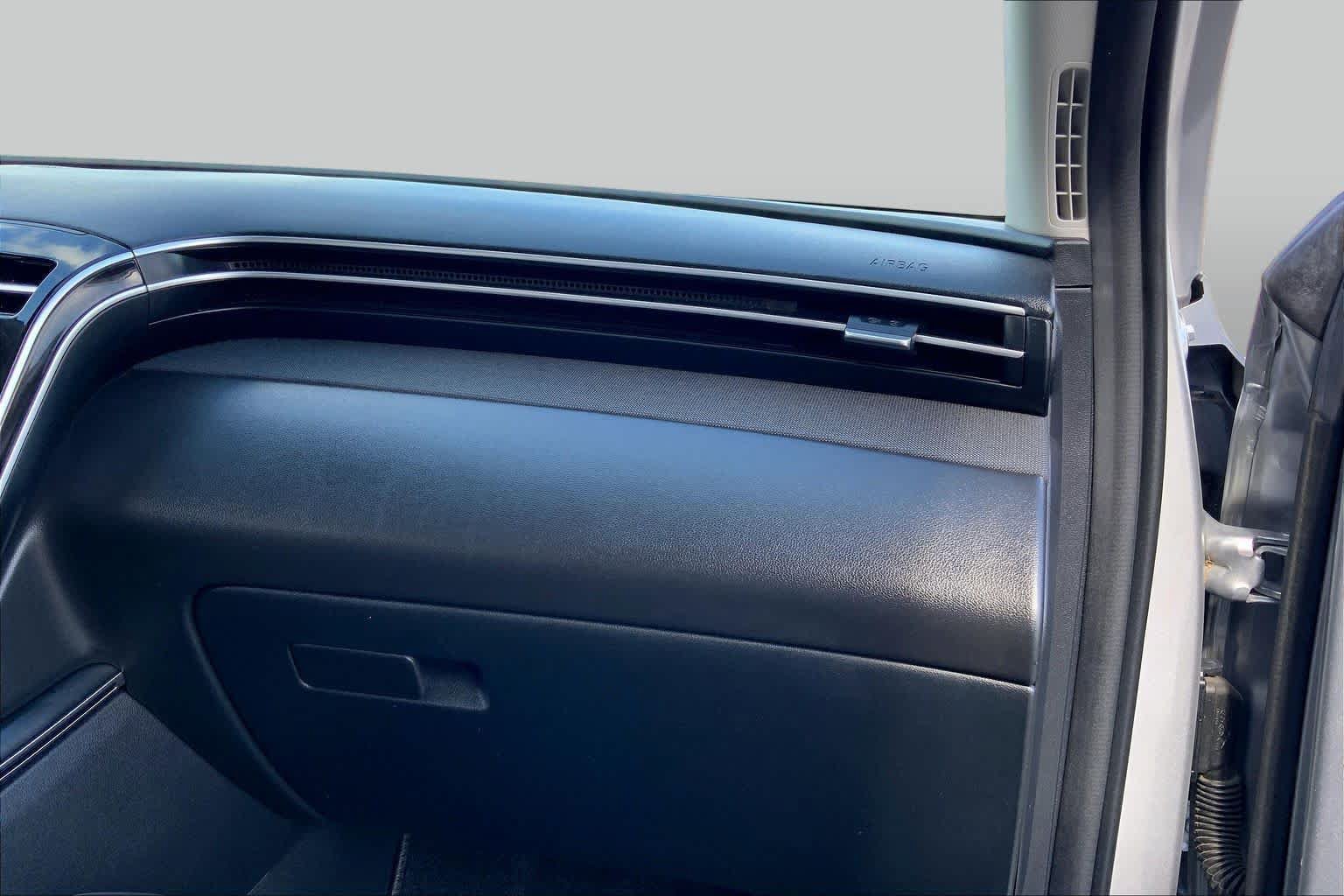 Certified 2022 Hyundai Tucson Limited FWD image 18