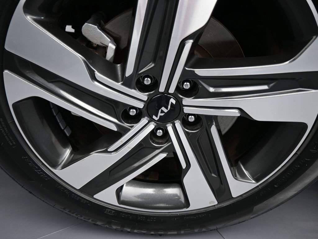 Used 2022 Kia Sorento EX w/ Panoramic Sunroof Package image 50