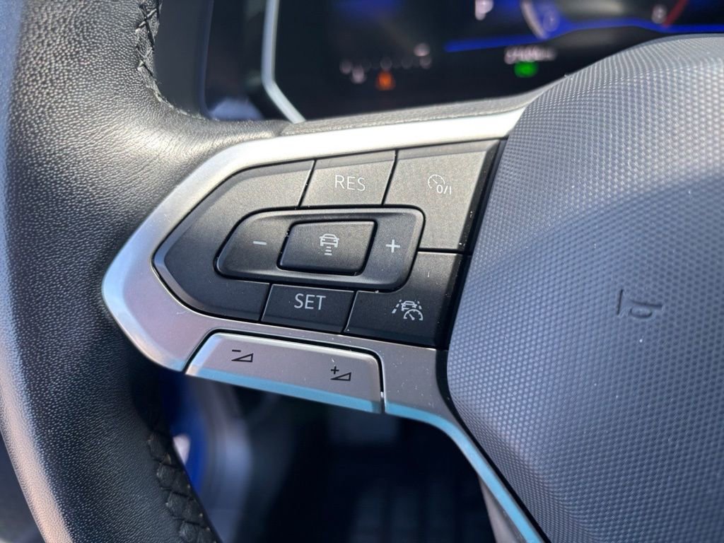 Used 2023 Volkswagen Jetta SE image 21