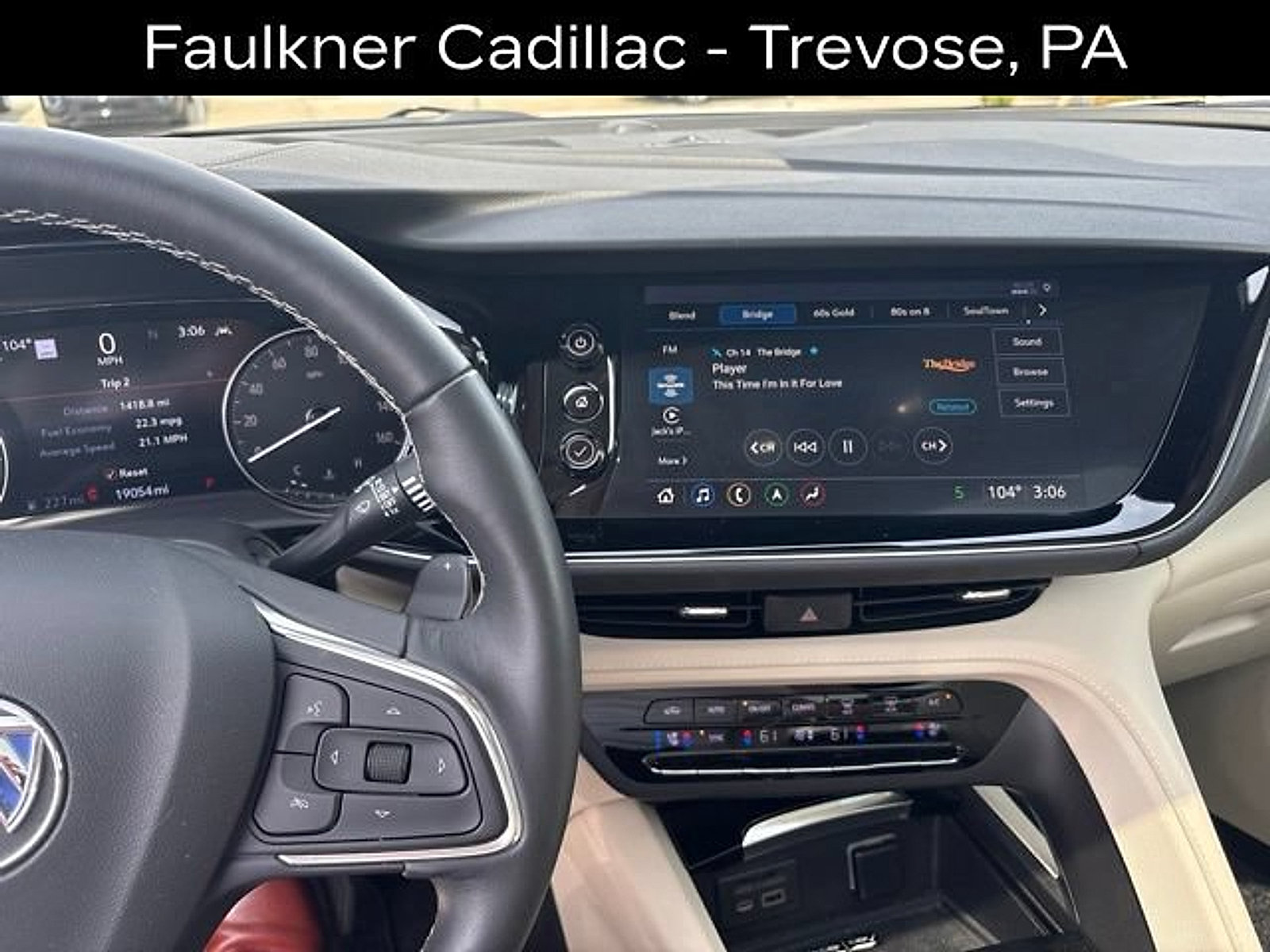 Used 2021 Buick Envision Avenir w/ Technology Package II AWD/4WD image 8