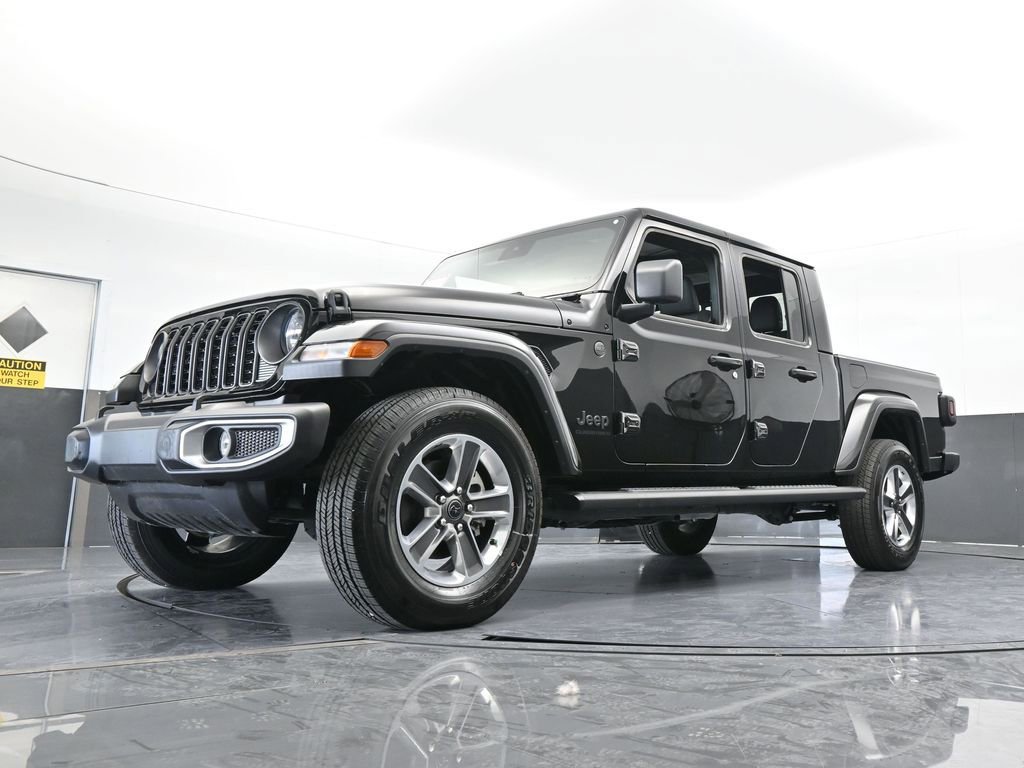 Used 2024 Jeep Gladiator Sport w/ Premium Package image 57