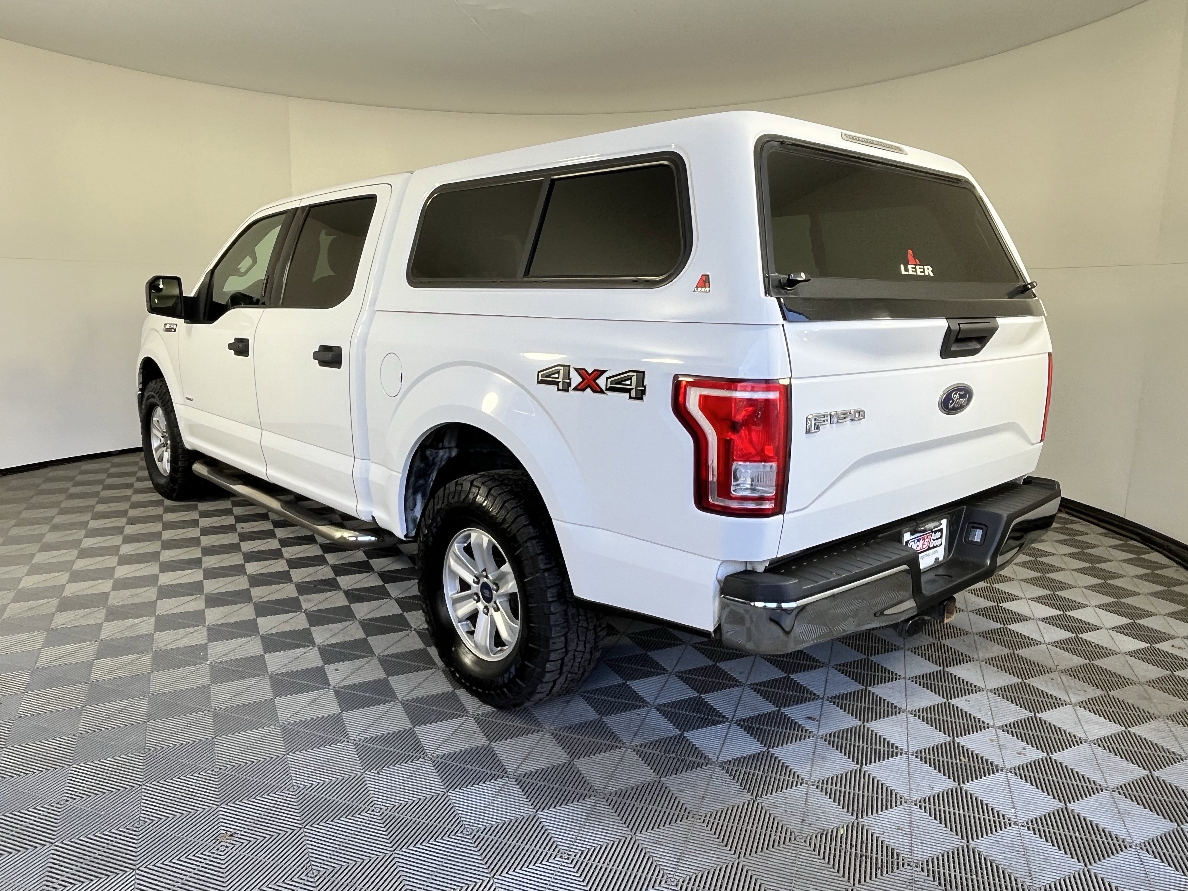 Used 2016 Ford F150 XLT image 3