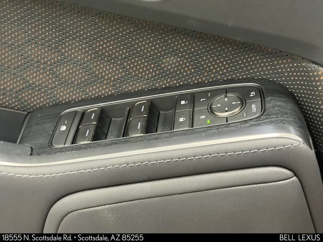 Used 2025 Lexus GX 550 AWD/4WD image 17