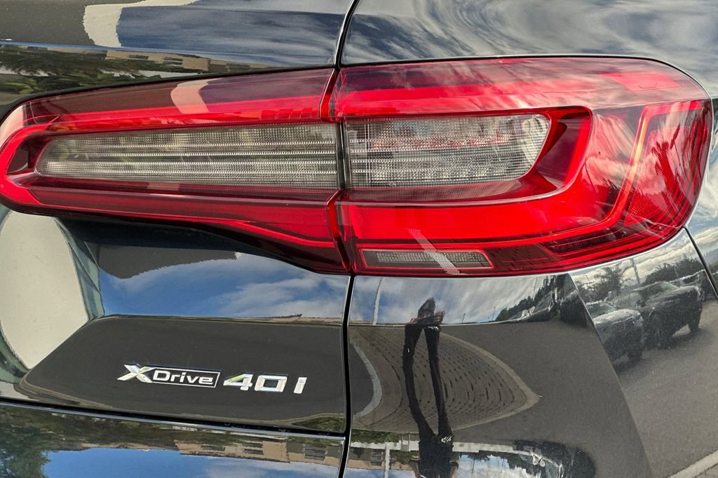 Used 2019 BMW X5 xDrive40i w/ M Sport Package image 34