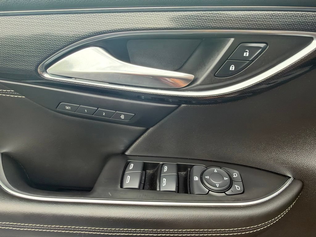 Used 2023 Buick Envision Essence w/ Technology Package I AWD/4WD image 37
