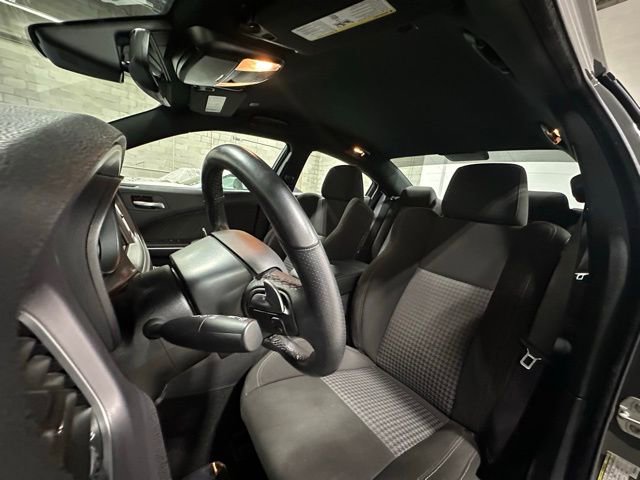 Used 2023 Dodge Charger R/T w/ Technology Group image 14