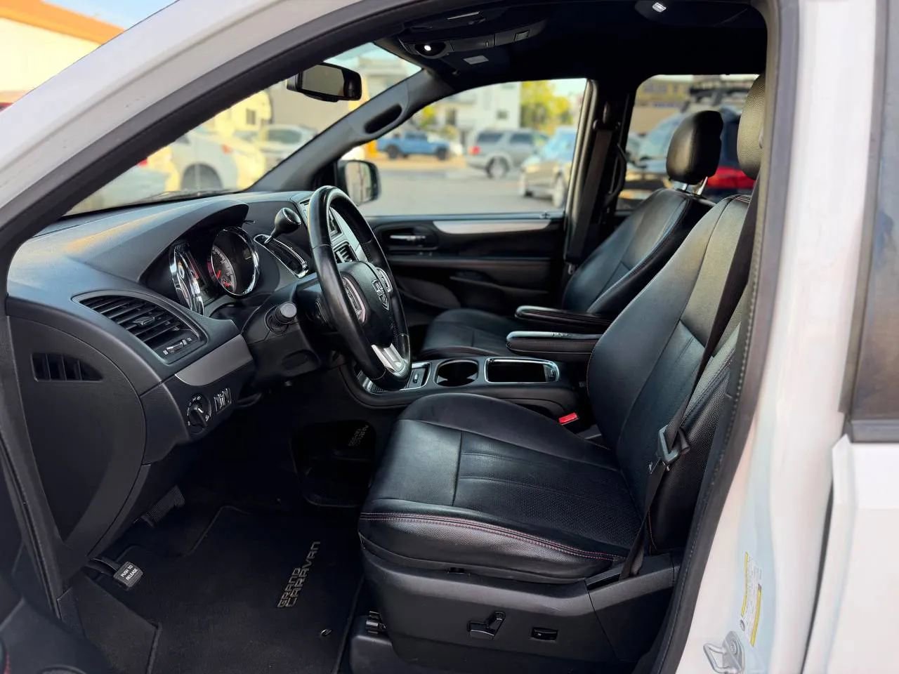 Used 2017 Dodge Grand Caravan GT image 20