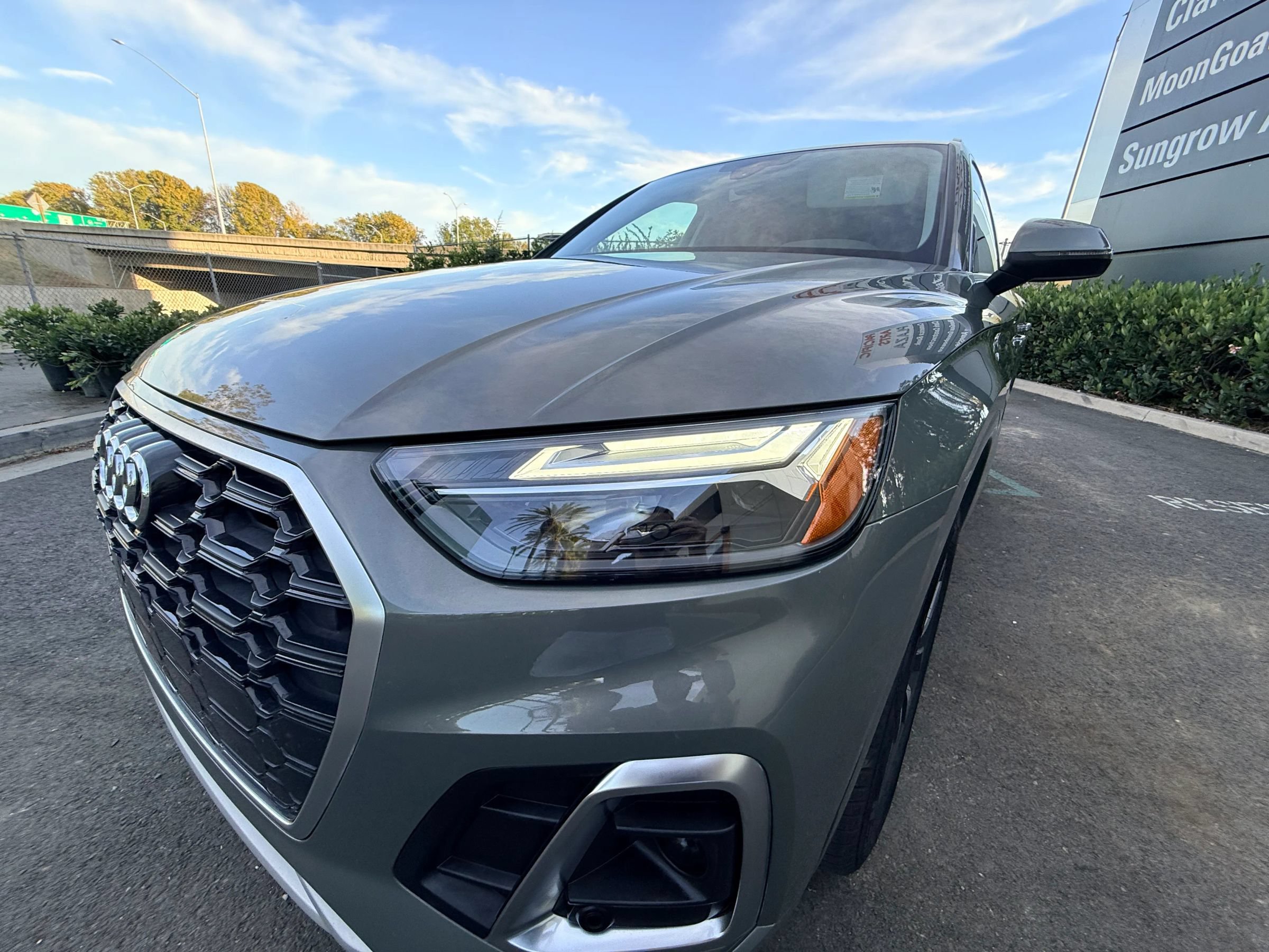 Used 2024 Audi Q5 2.0T Premium Plus w/ S Line AWD/4WD image 9