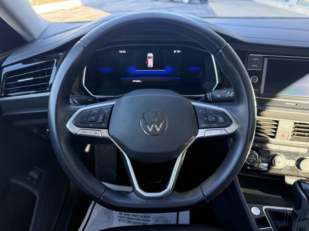 Used 2024 Volkswagen Jetta SE image 18