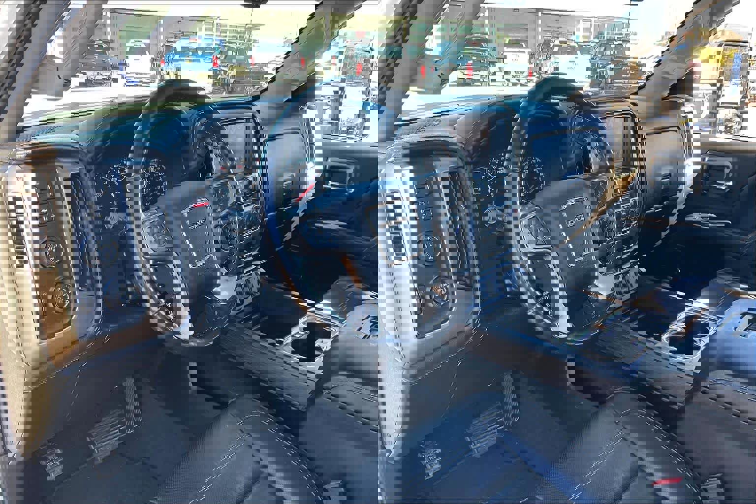 Used 2019 GMC Sierra 2500 Denali w/ Duramax Plus Package image 17