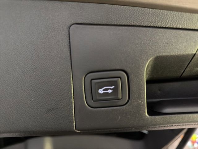 Certified 2023 Cadillac XT5 Premium Luxury AWD/4WD image 22