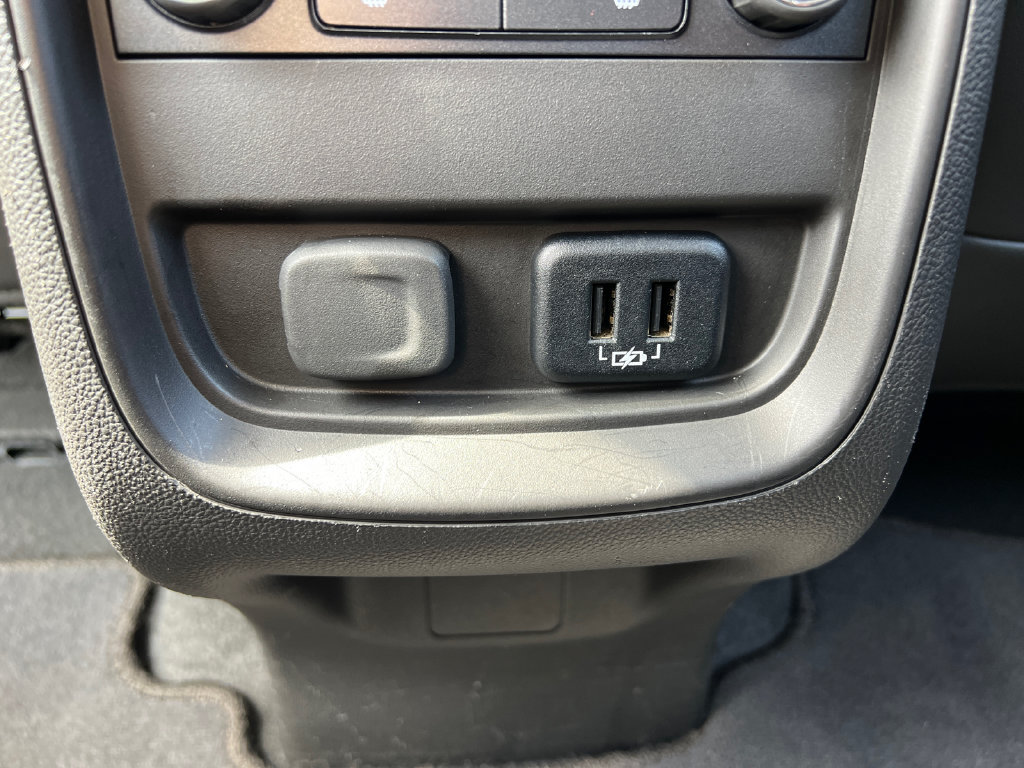 Used 2018 Buick Envision Essence AWD/4WD image 15