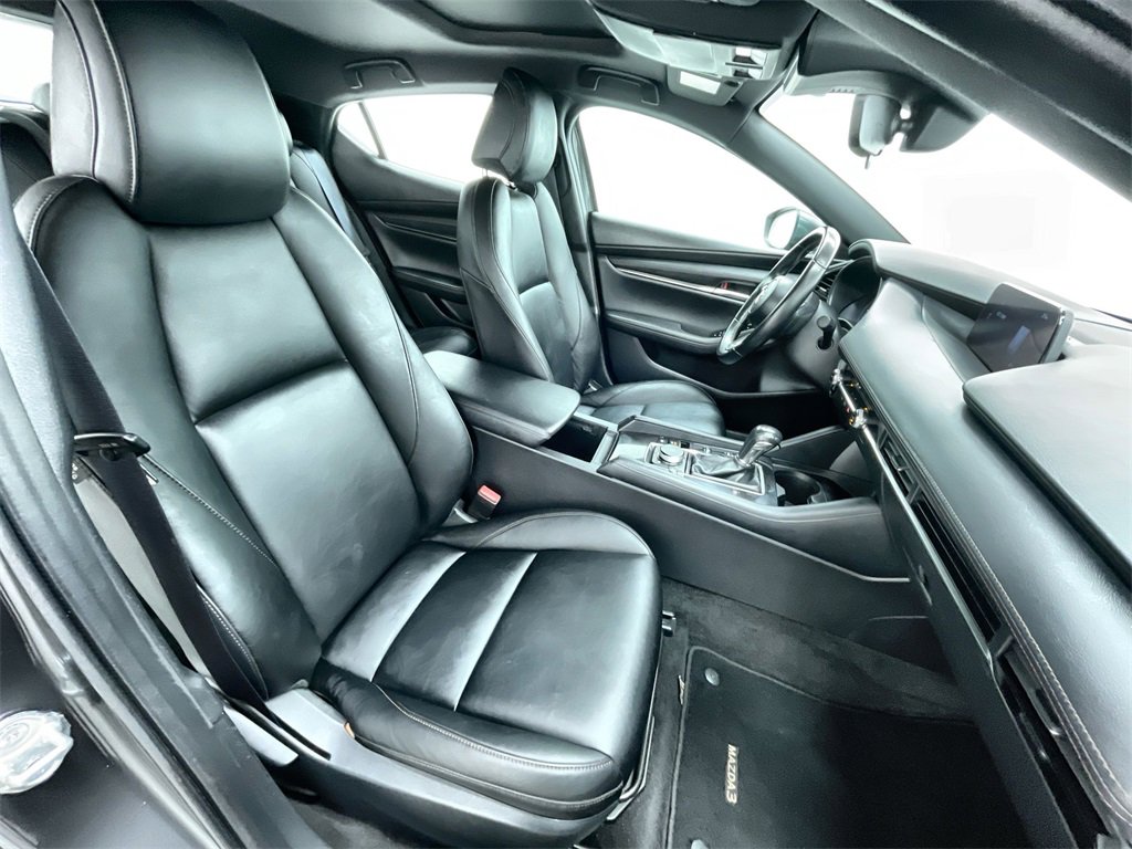 Used 2023 MAZDA MAZDA3 s image 28