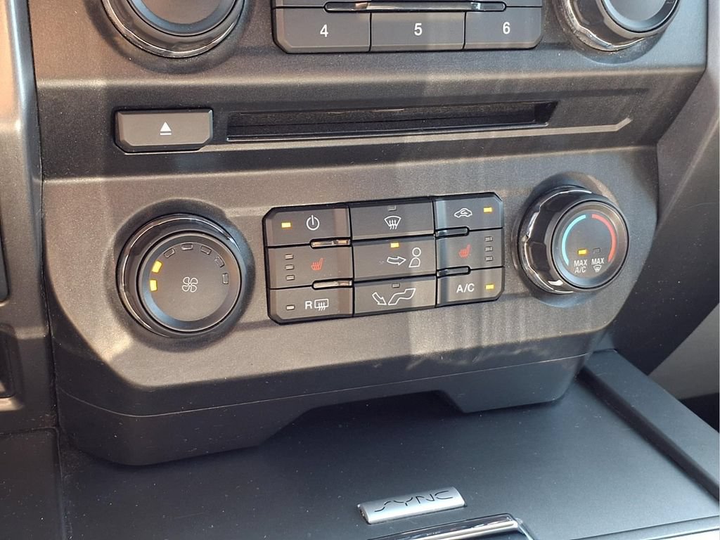 Used 2018 Ford F150 XLT w/ Equipment Group 302A Luxury AWD/4WD image 8