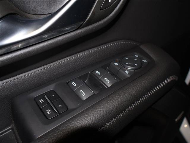 Used 2023 GMC Yukon Denali image 12