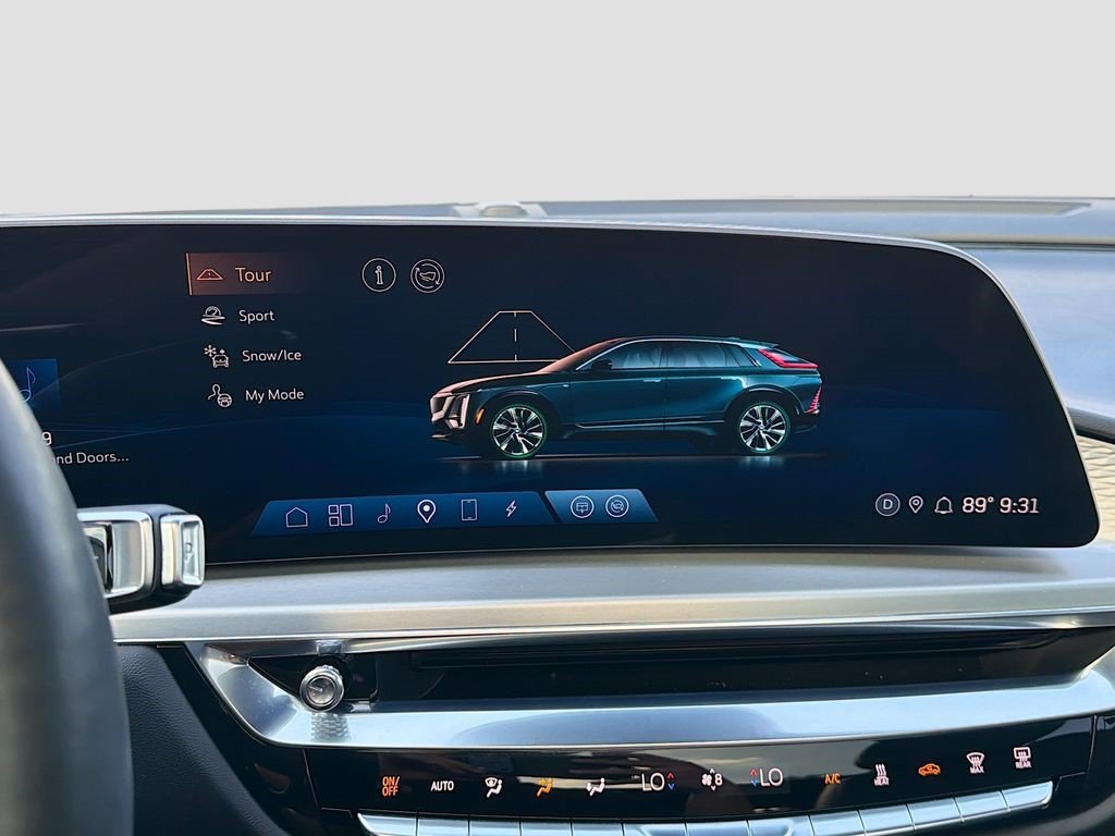 Certified 2023 Cadillac Lyriq 2WD image 29