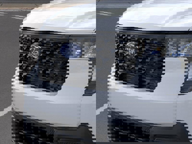 New 2026 Ford Maverick XL image 18