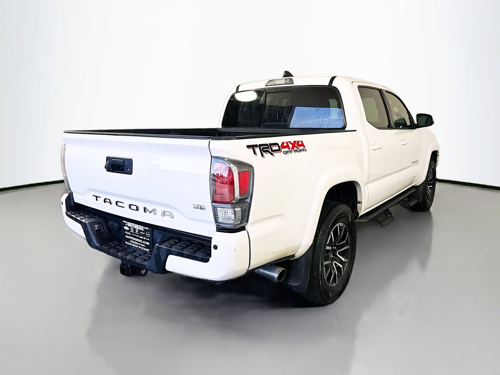 Used 2020 Toyota Tacoma TRD Sport w/ Technology Package AWD/4WD image 7