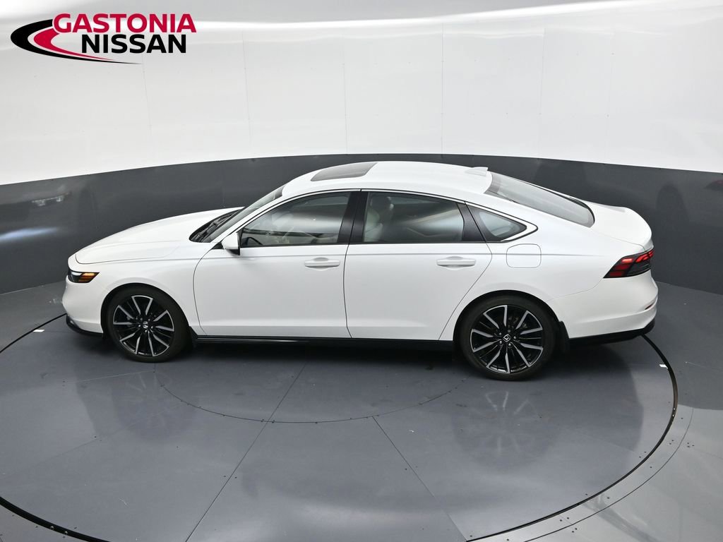 Used 2024 Honda Accord Touring image 29