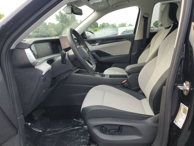 New 2026 Volkswagen Tiguan SE AWD/4WD image 17
