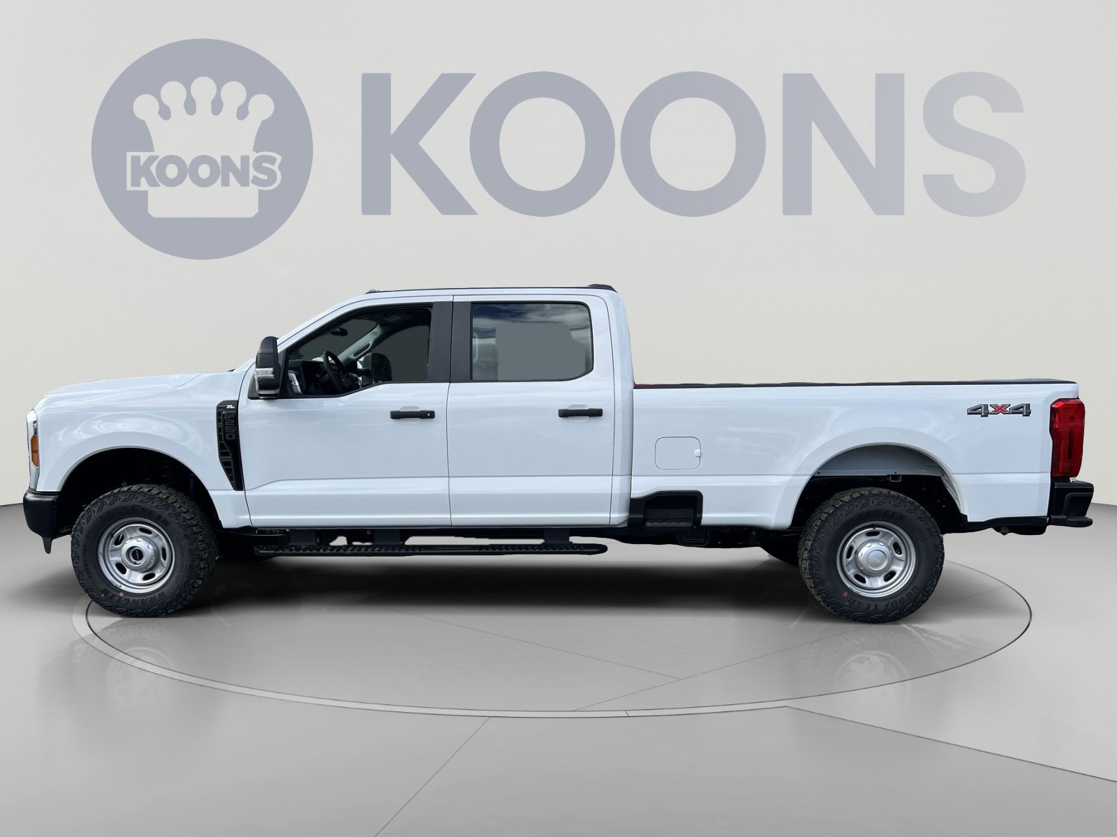 New 2027 Ford F250 XL w/ XL Off-Road 33" Tire Package AWD/4WD image 2