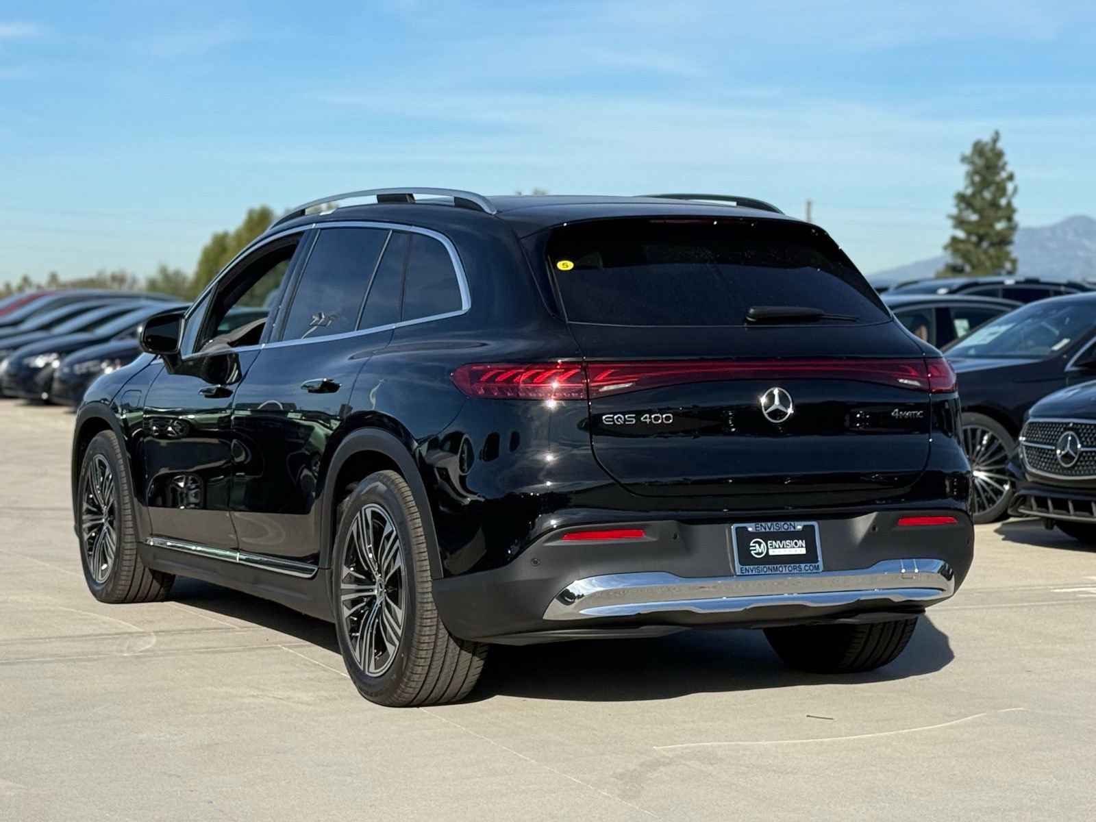 New 2026 Mercedes-Benz EQS 400 4MATIC SUV image 7