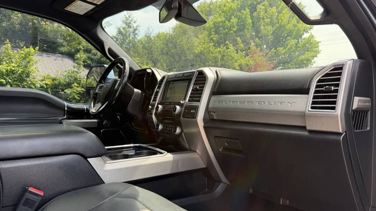 Used 2018 Ford F250 Platinum w/ Platinum Ultimate Package AWD/4WD image 29
