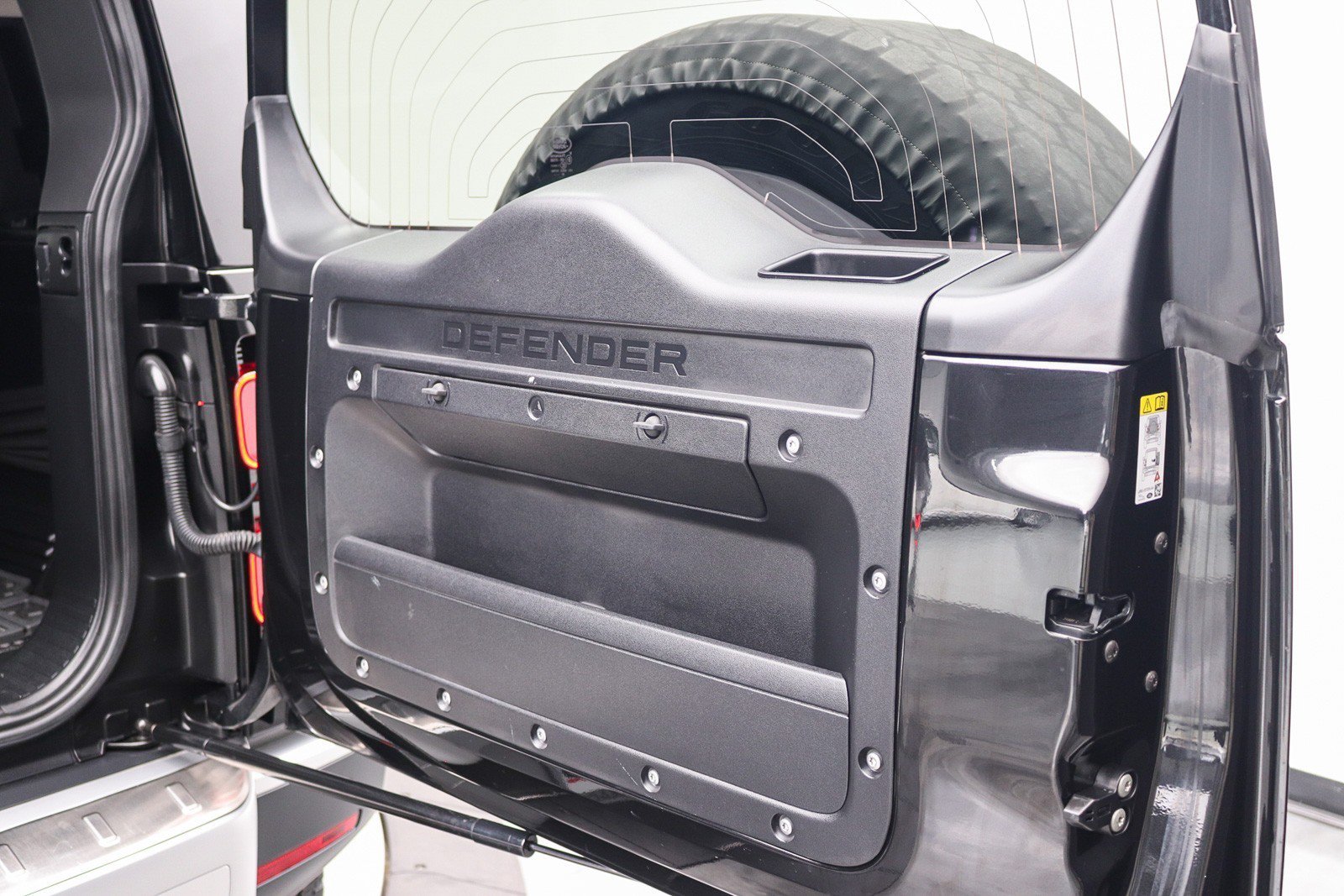 Used 2020 Land Rover Defender 110 First Edition AWD/4WD image 35