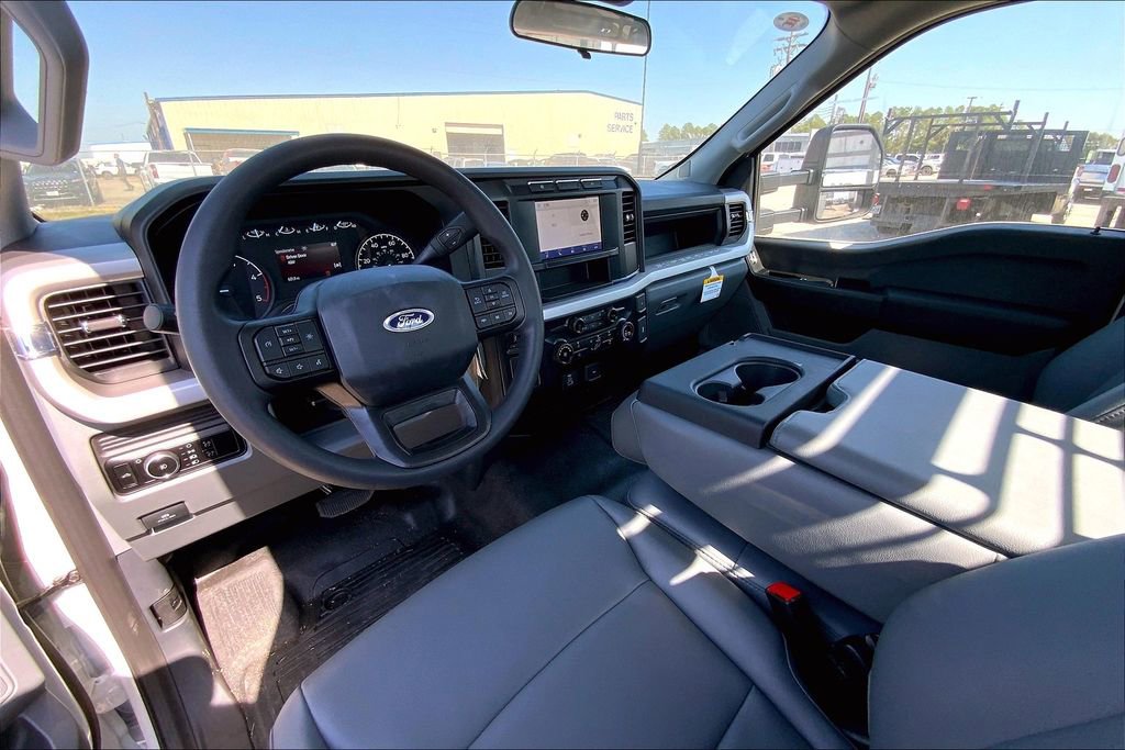 New 2023 Ford F350 XL w/ XL Chrome Package image 4