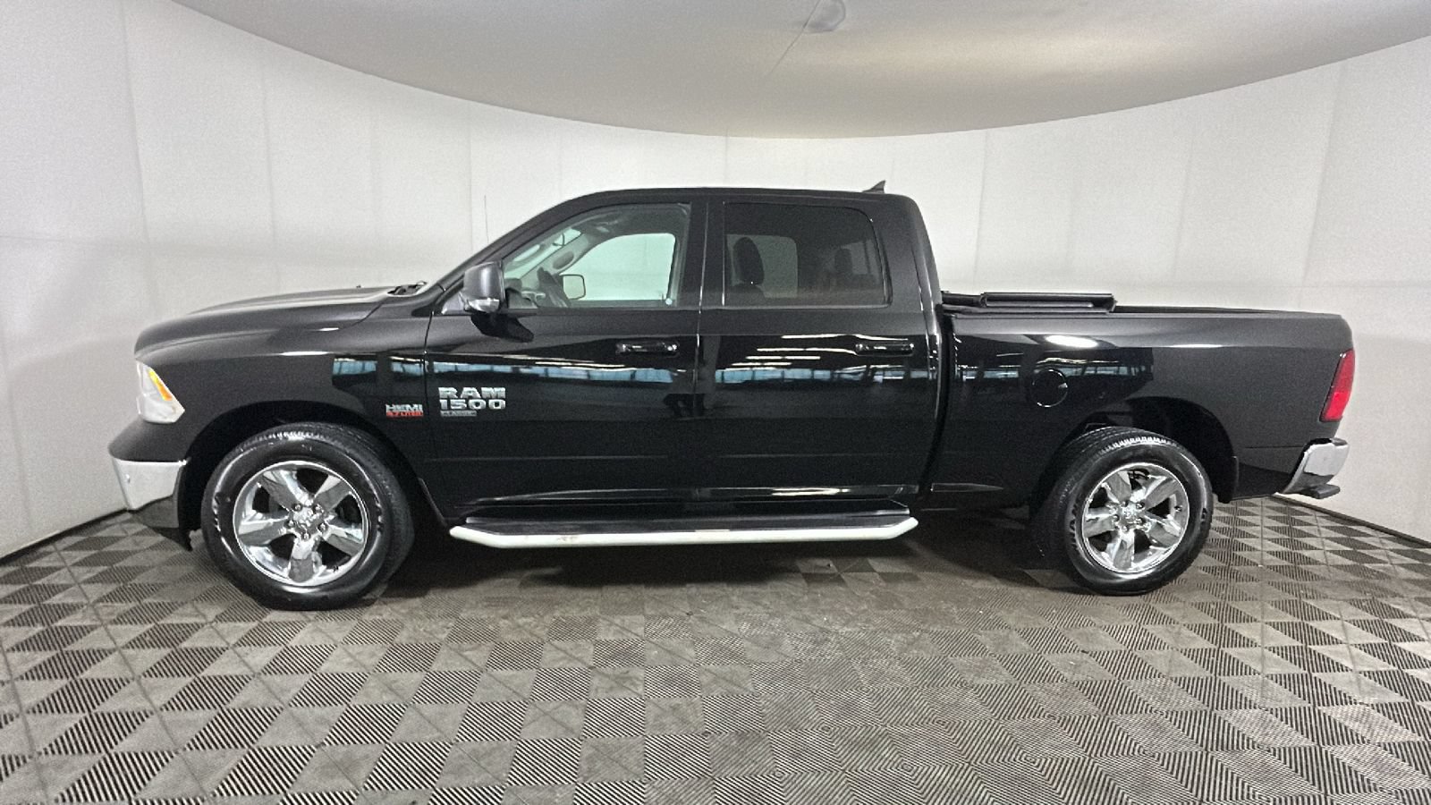 Used 2019 RAM 1500 Big Horn AWD/4WD image 7