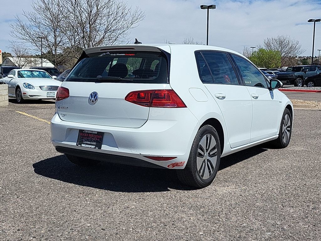 Used 2016 Volkswagen e-Golf SE FWD image 3