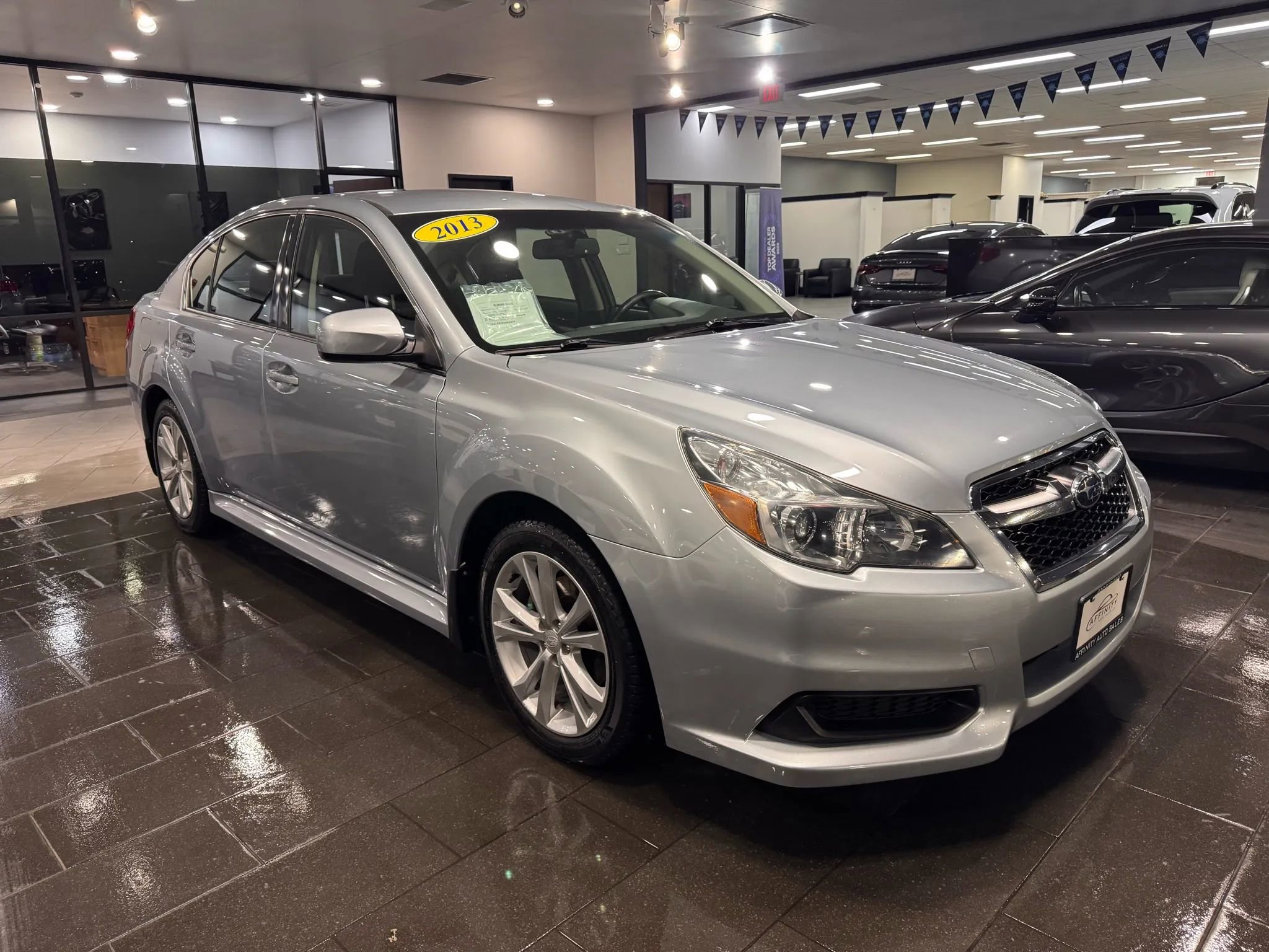 Used 2013 Subaru Legacy 2.5i Premium w/ All-Weather Pkg AWD/4WD image 6