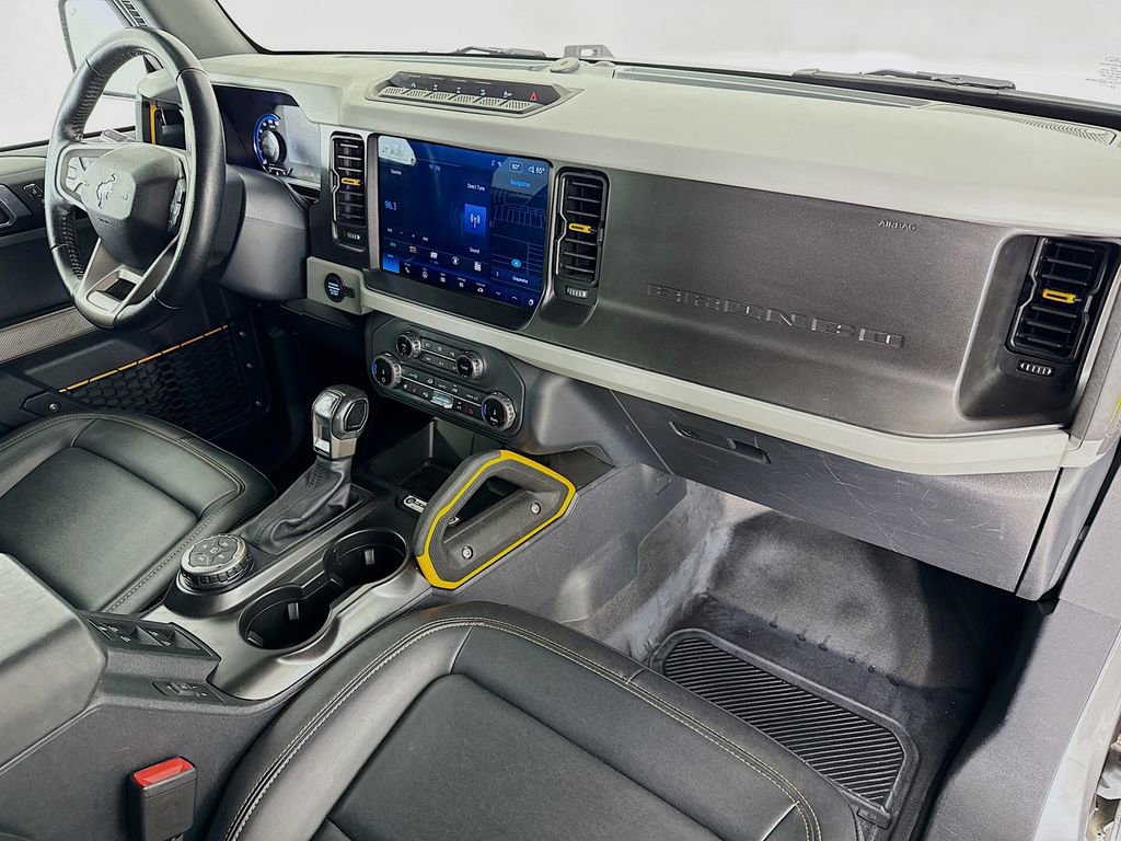 Used 2022 Ford Bronco Badlands image 29