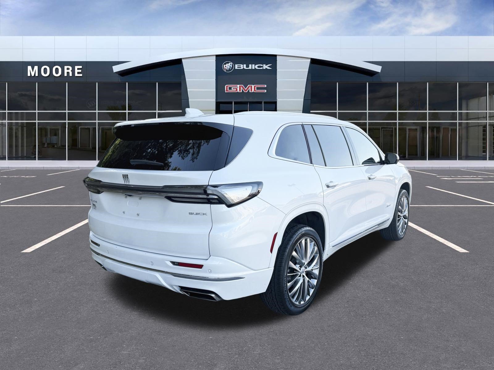 Used 2025 Buick Enclave Avenir FWD image 3