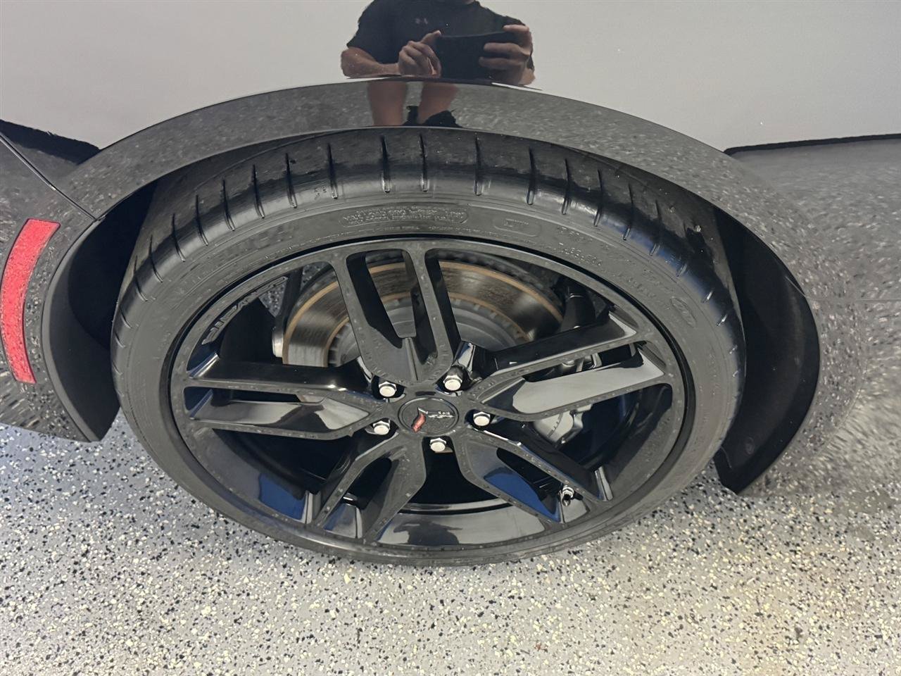 Used 2019 Chevrolet Corvette Stingray Coupe w/ 1LT RWD image 28