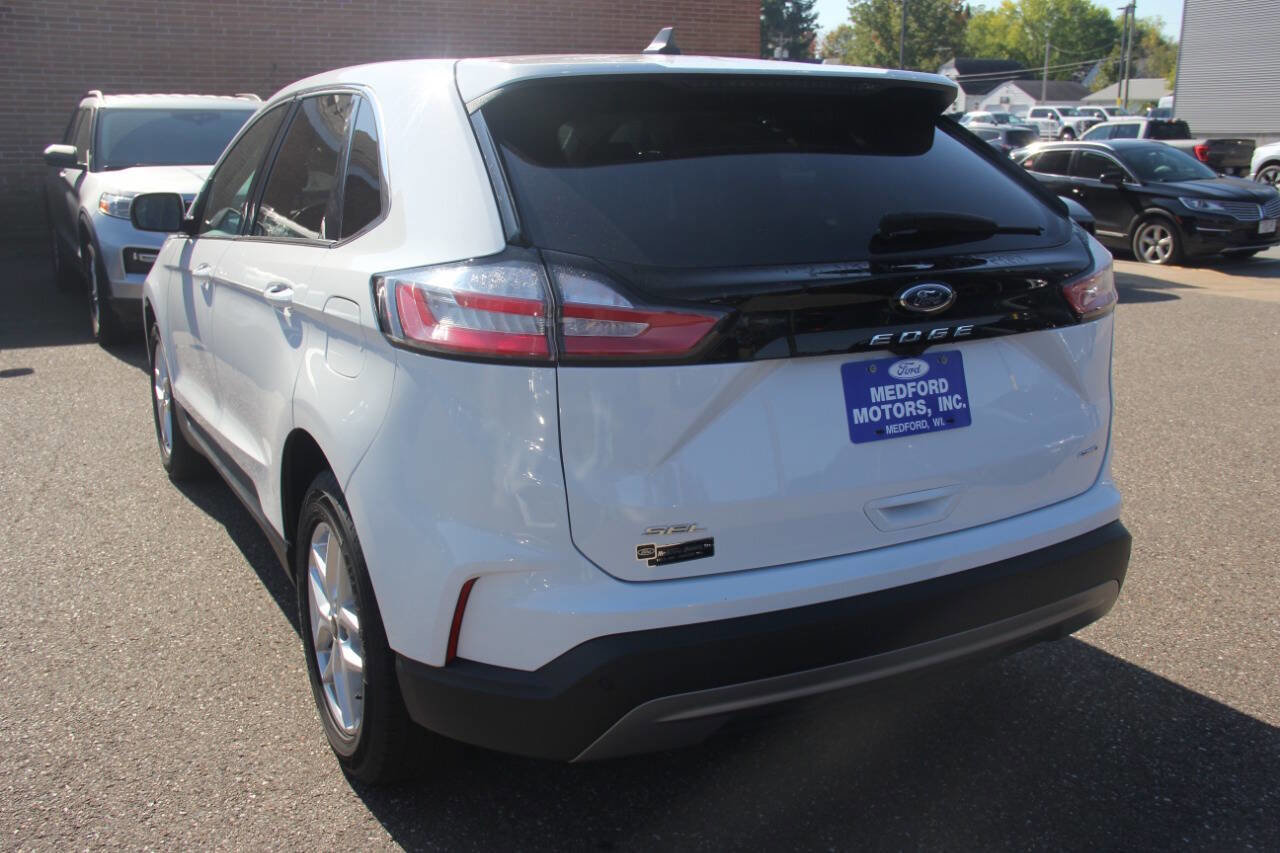 Used 2024 Ford Edge SEL image 3