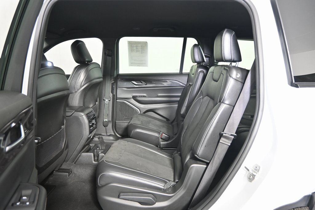 Used 2022 Jeep Grand Cherokee L Altitude image 18