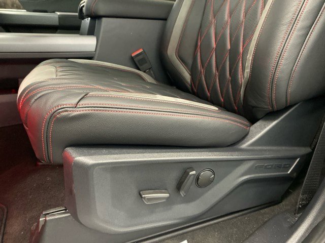 New 2026 Ford F250 Lariat w/ Black Appearance Package image 19