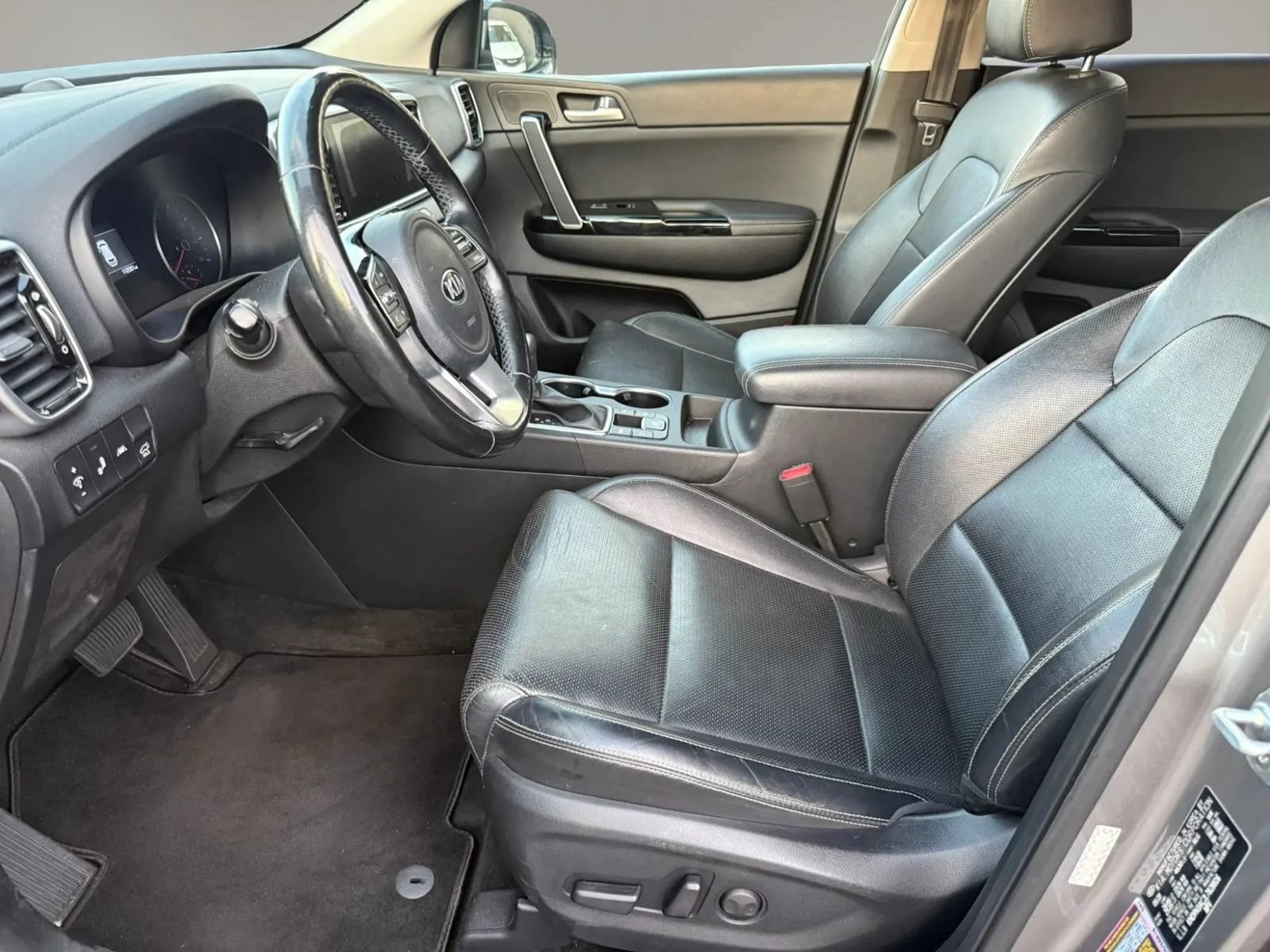 Used 2020 Kia Sportage EX w/ EX Technology Package FWD image 16