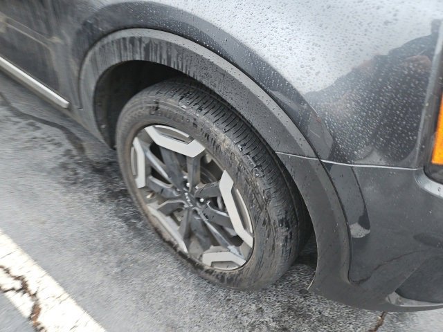 Used 2023 Kia Telluride S w/ S Sunroof Package image 4