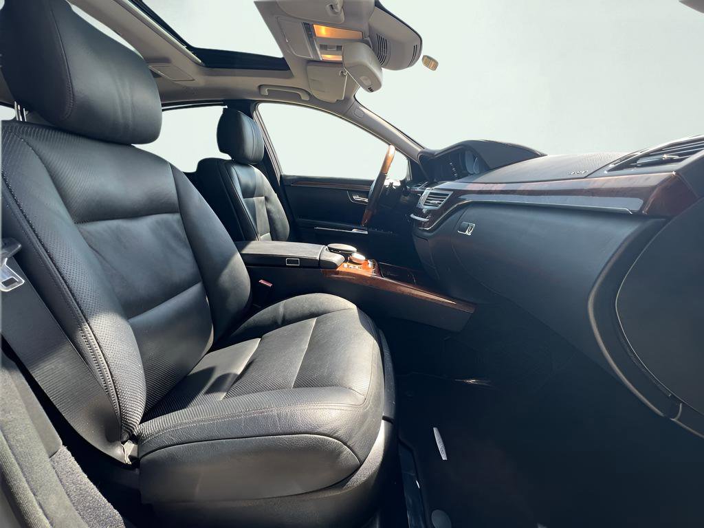 Used 2010 Mercedes-Benz S 550 image 30