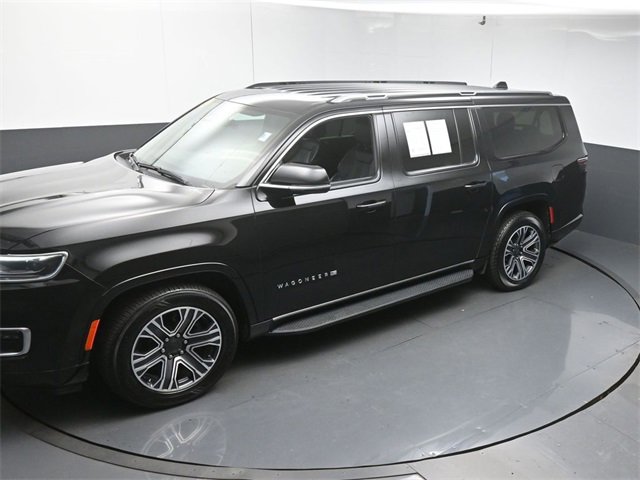 Used 2023 Jeep Wagoneer L Series II image 45